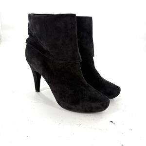Me Too Suede Heeled Ankle Boots 10 Black Booties Capsule Minimalist